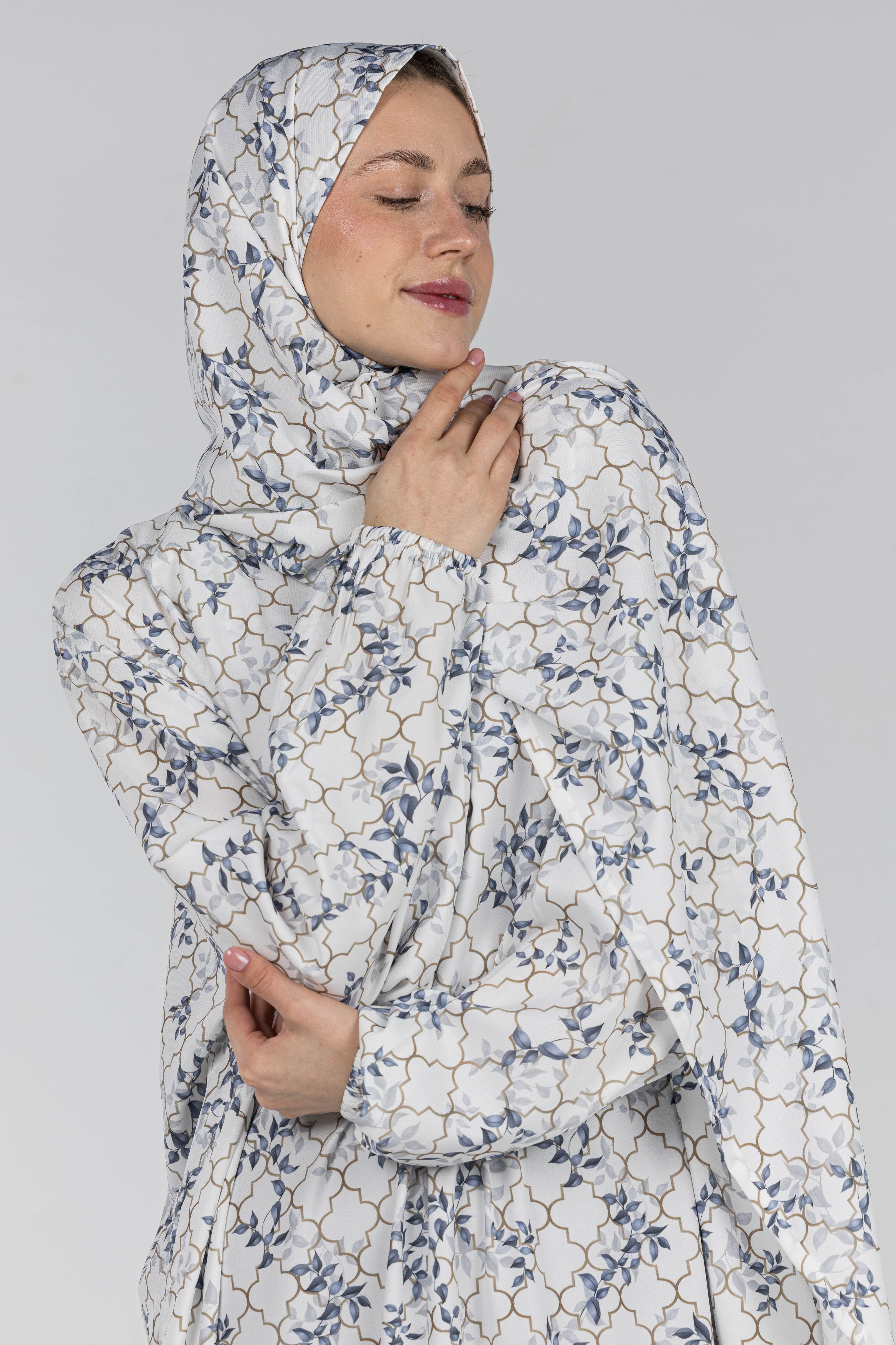Azure Trellis | Soft Fabric Esdal
