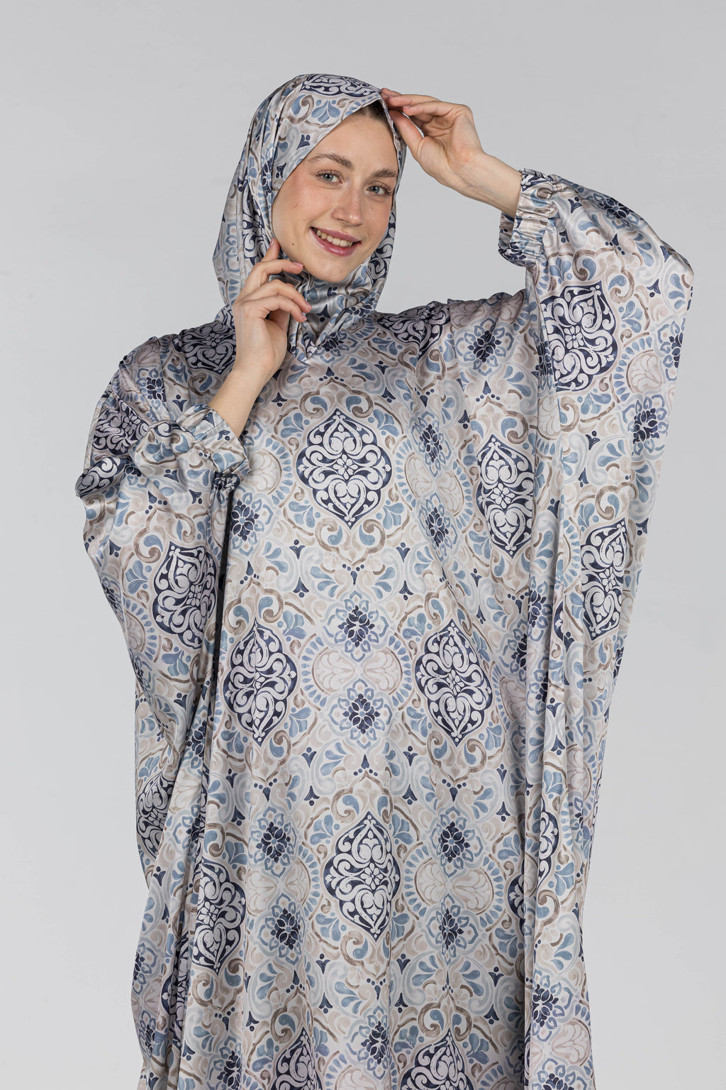 Serene Medallion | Silk Satin Butterfly Esdal